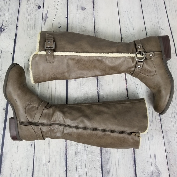 G BY GUESS | sherpa tall heeled side zip boot - Picture 2 of 12